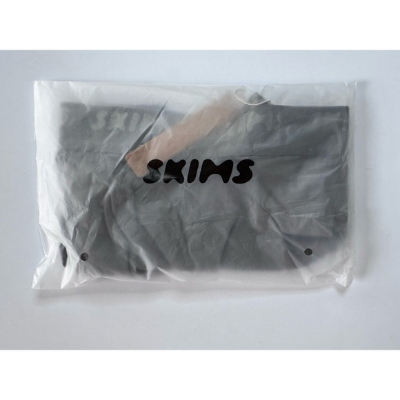 SKIMS STRETCH 3" Boxer Briefs in Gunmetal color Size XS New With Tags In Bag - Picture 5 of 6